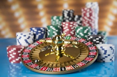 Lucky Neko slot gameplay on moli77 slot mobile app with reels and symbols